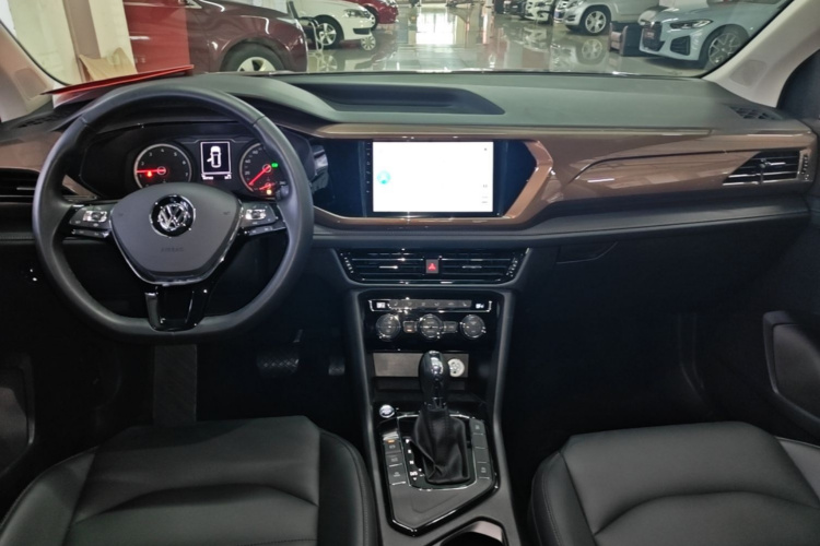 Volkswagen Tharu 2019 #10 Volkswagen Tharu 2019 image de voiture #10