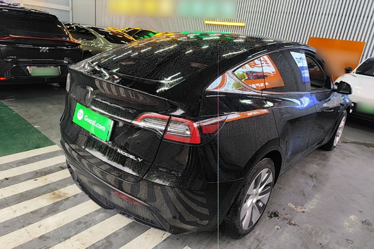 Tesla Model Y 2023 #7 Tesla Model Y 2023 car image #7