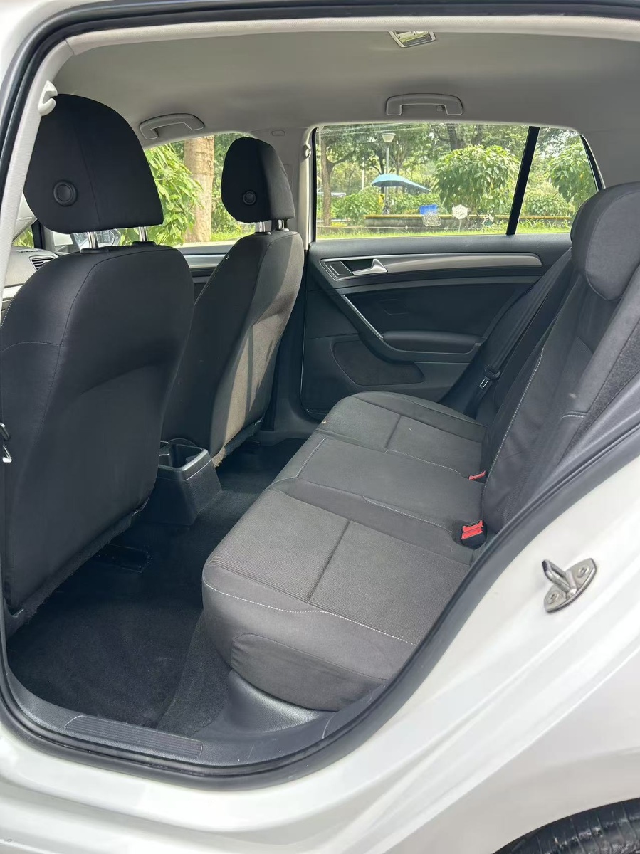 Volkswagen Golf 2014 car image #7