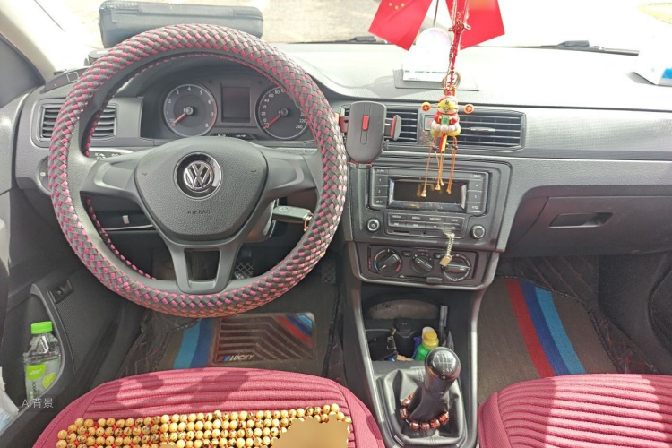 Volkswagen Santana 2017 car image #11
