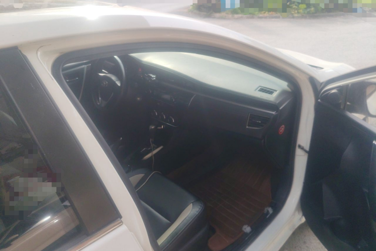 Toyota Corolla 2015 car image #23