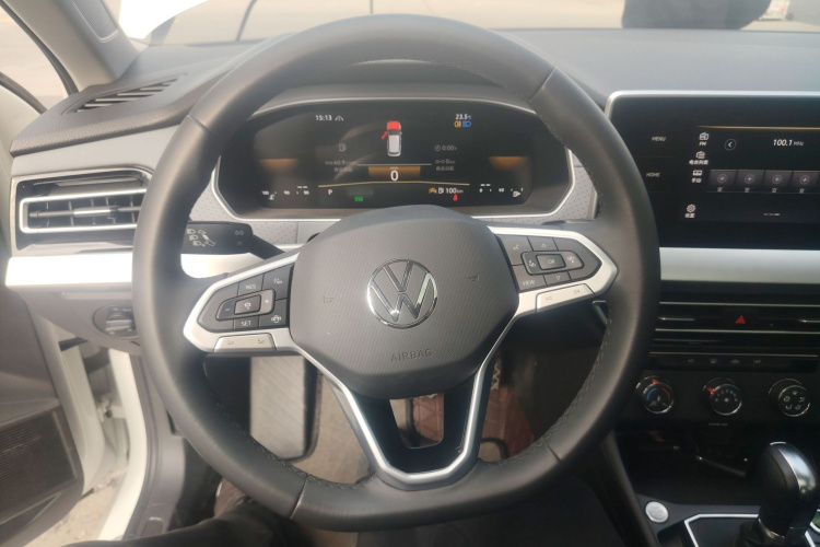 Volkswagen Lavida 2024 imagen de coche #11