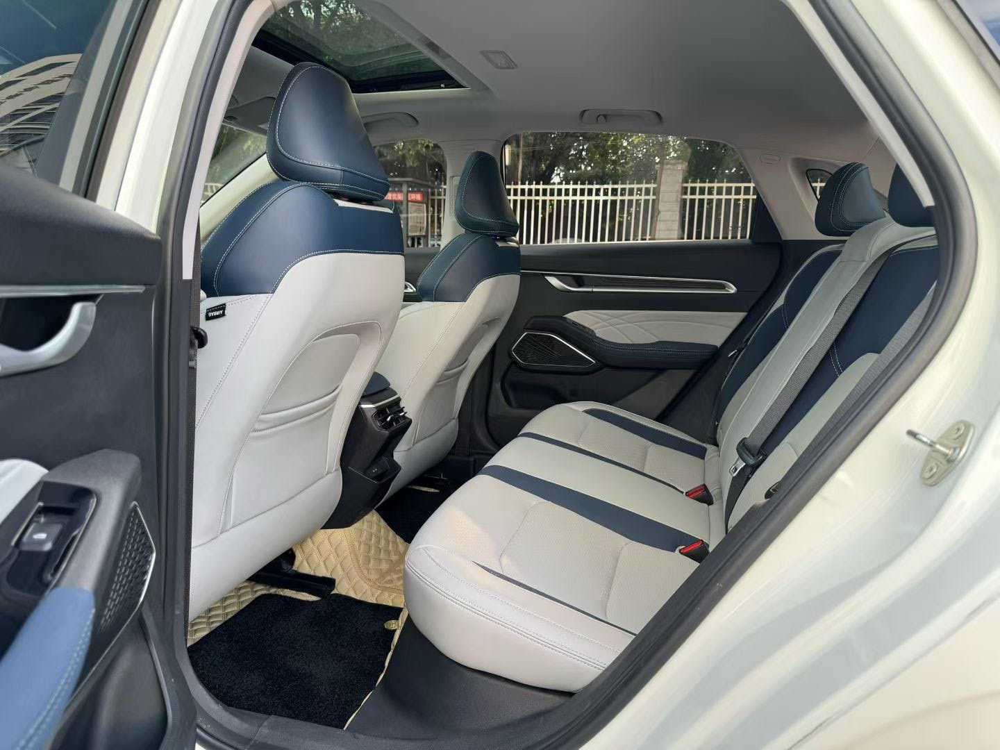 GEELY Emgrand 2022 #6 GEELY Emgrand 2022 car image #6