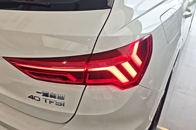 Audi Q3 2020 #8 Audi Q3 2020 car image #8
