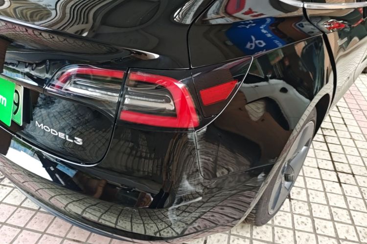 Tesla Model 3 2020 immagine di auto #8