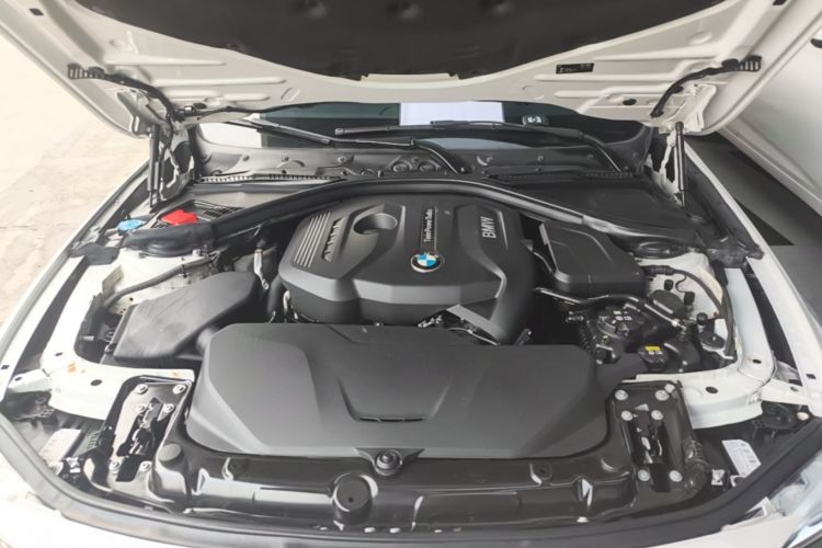 BMW 3 Series 2017 #20 BMW 3 Series 2017 car image #20