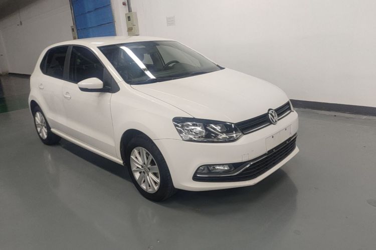Volkswagen Polo 2015 #4 Volkswagen Polo 2015 car image #4