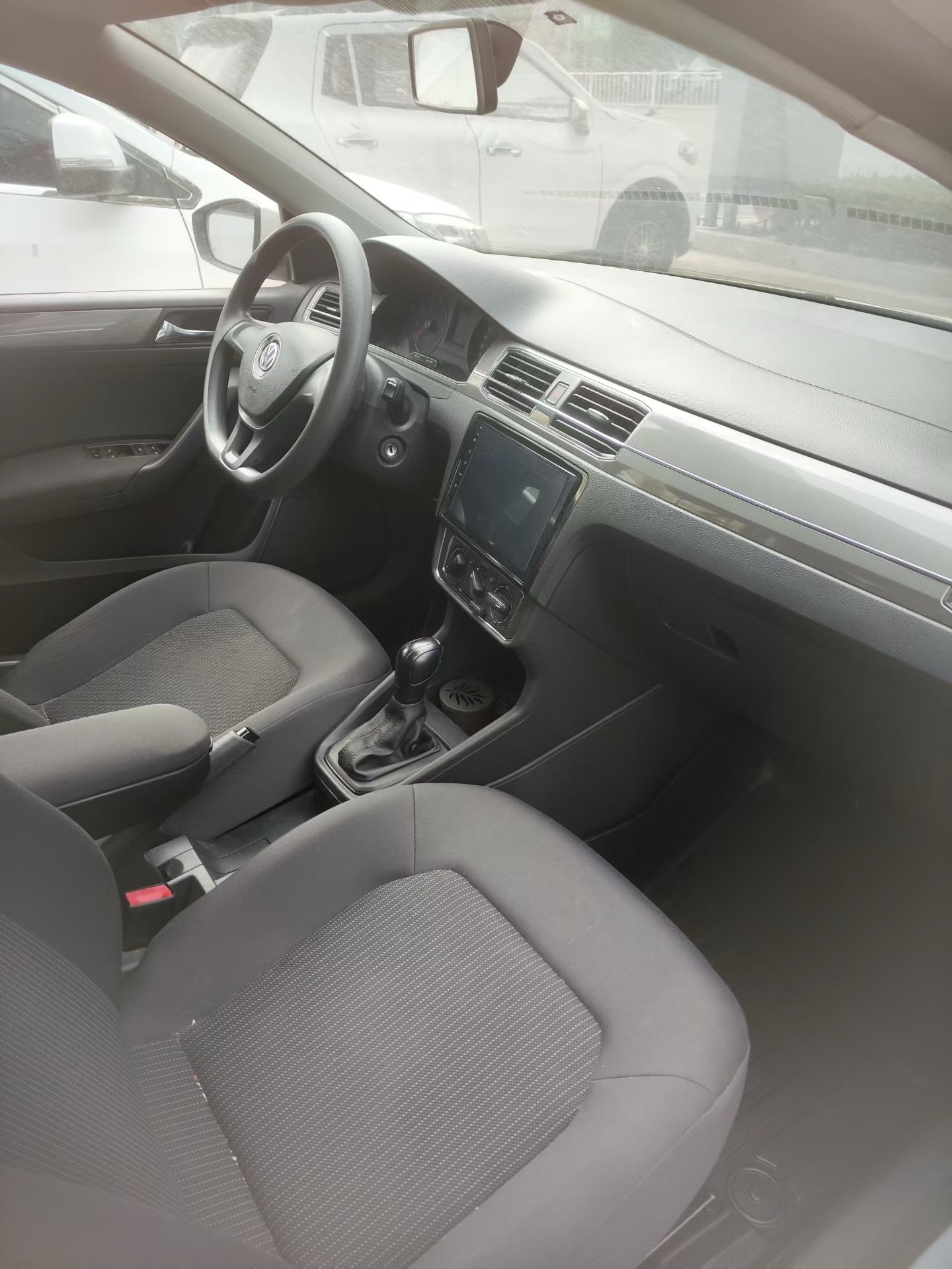 Volkswagen Santana 2017 imagen de coche #4