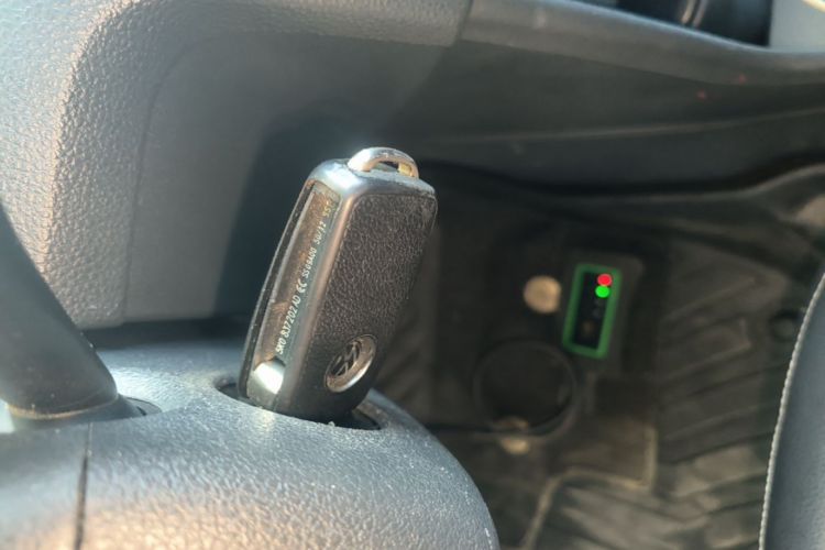 Volkswagen Santana 2016 car image #9
