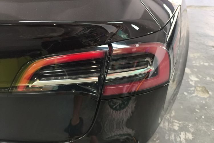 Tesla Model 3 2022 car image #8