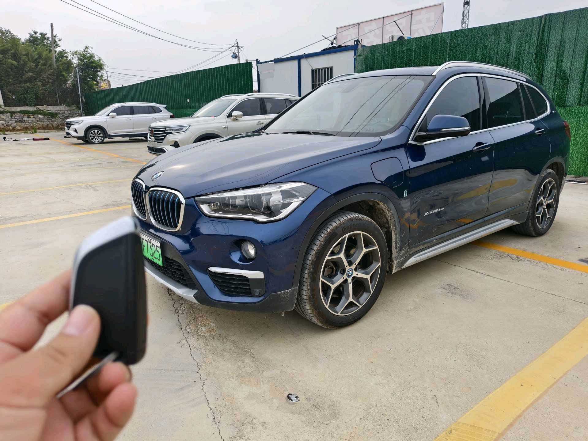 BMW X1 New Energy 2017 BMW X1 New Energy 2017 car image