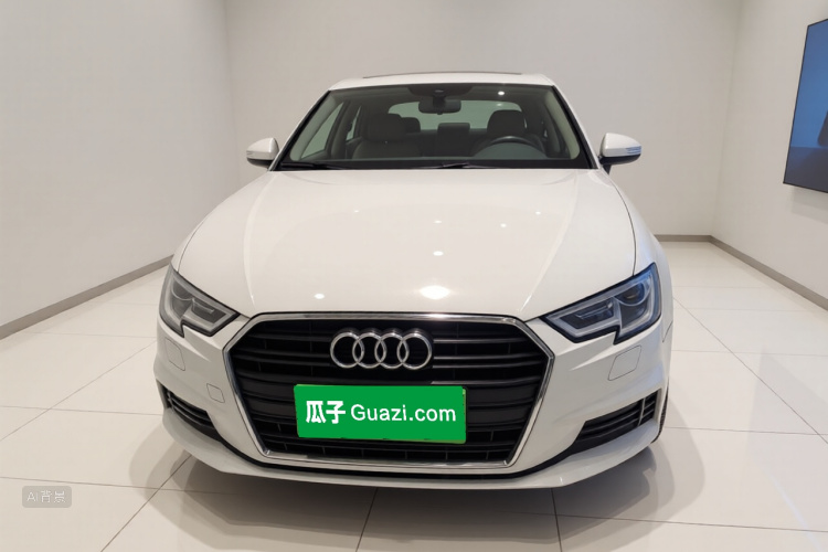 Audi A3 2018 car image #3