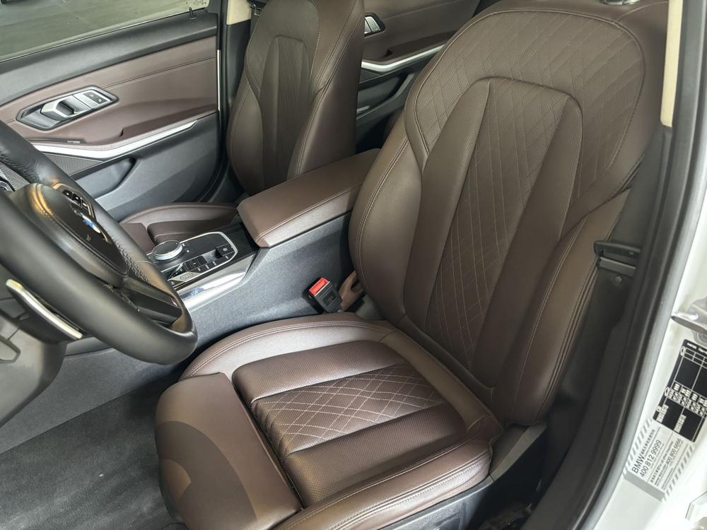 BMW 3 Series 2023 #16 BMW 3 Series 2023 immagine di auto #16