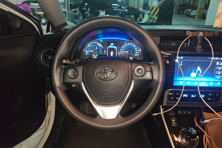 Toyota Corolla 2018 #13 Toyota Corolla 2018 car image #13