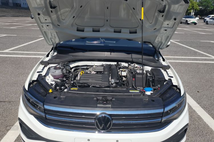 Volkswagen Bora 2025 #22 Volkswagen Bora 2025 car image #22