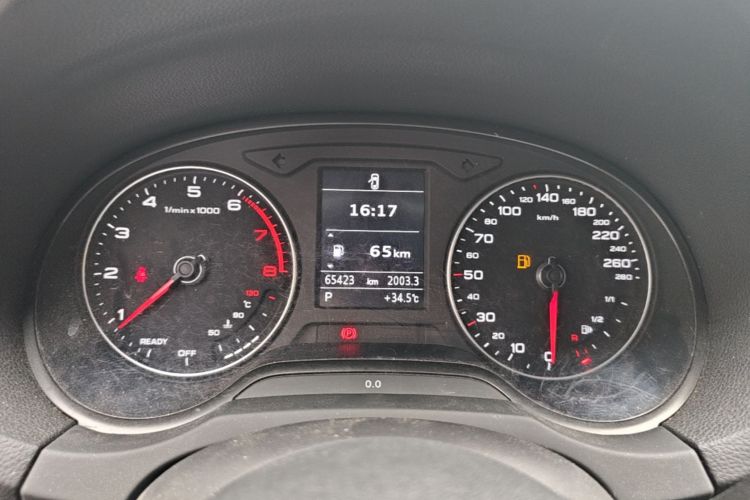 Audi A3 2019 car image #12
