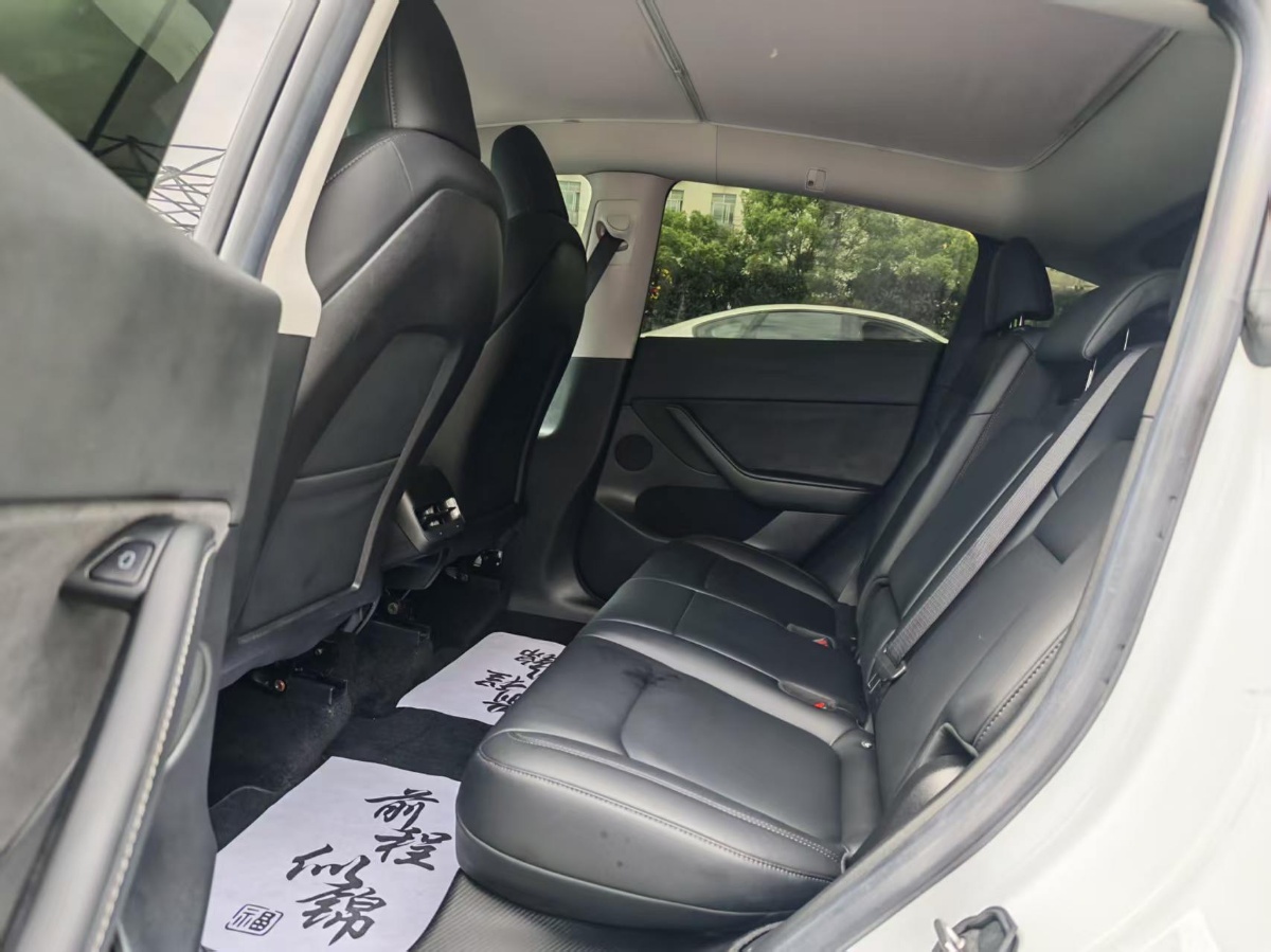 Tesla Model Y 2022 #5 Tesla Model Y 2022 car image #5