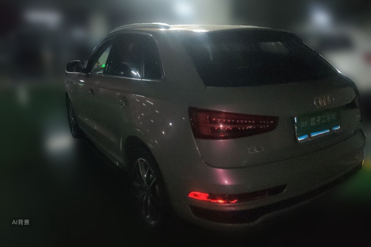 Audi Q3 2019 car image #5