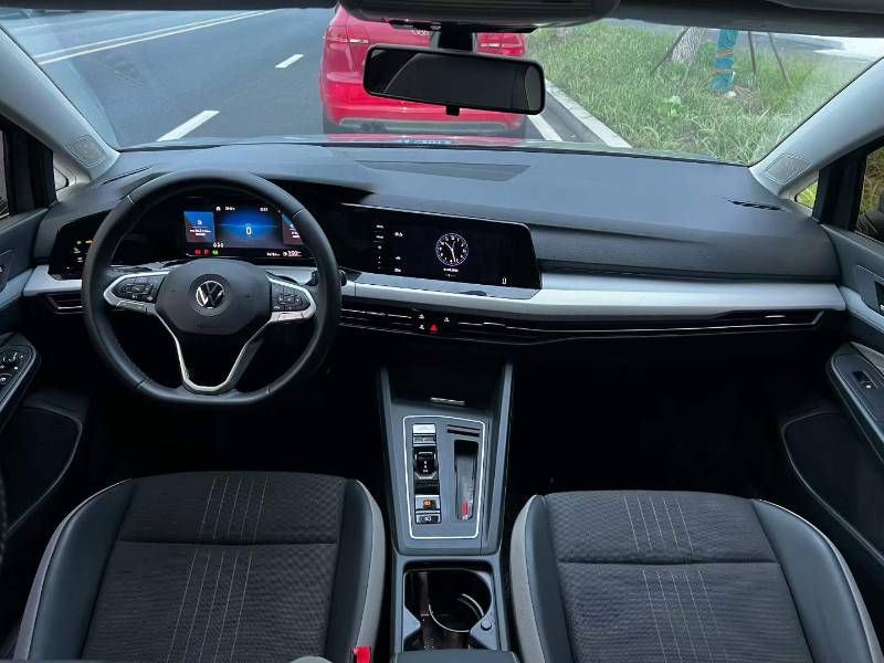 Volkswagen Golf 2022 #9 Volkswagen Golf 2022 صورة سيارة #9