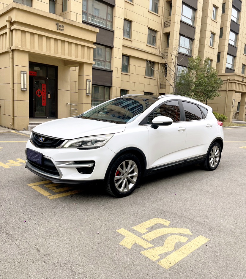 GEELY Emgrand GS 2017 GEELY Emgrand GS 2017 صورة سيارة