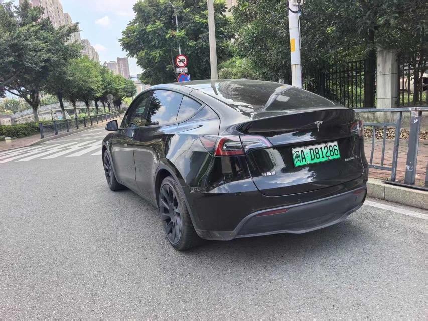 Tesla Model Y 2022 #3 Tesla Model Y 2022 image de voiture #3