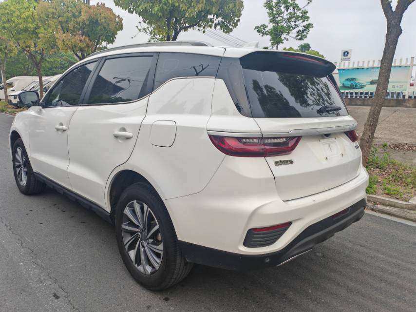 GEELY Vision X6 2021 car image #3