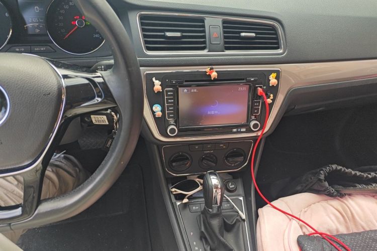 Volkswagen Lavida 2016 car image #13
