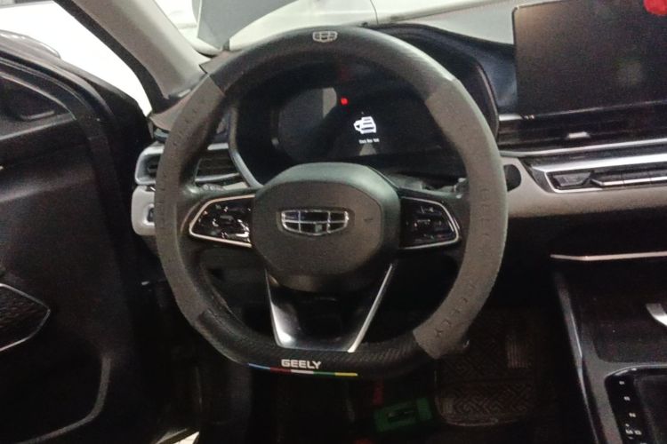 GEELY Emgrand 2022 #11 GEELY Emgrand 2022 car image #11