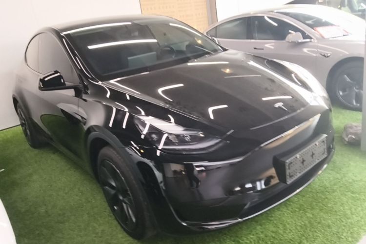 Tesla Model Y 2023 #4 Tesla Model Y 2023 изображение автомобиля #4