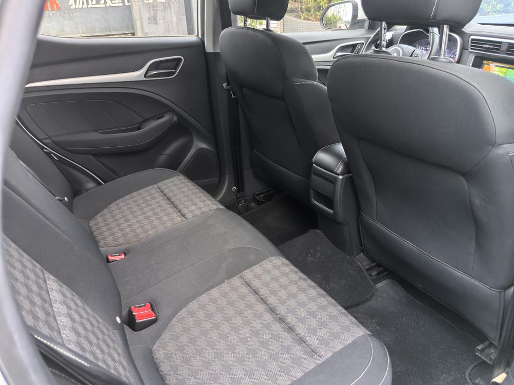 MG ZS 2018 car image #18