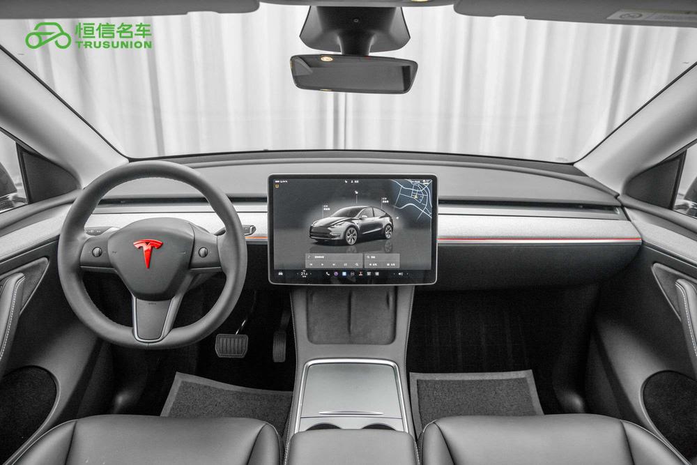 Tesla Model Y 2024 #16 Tesla Model Y 2024 car image #16