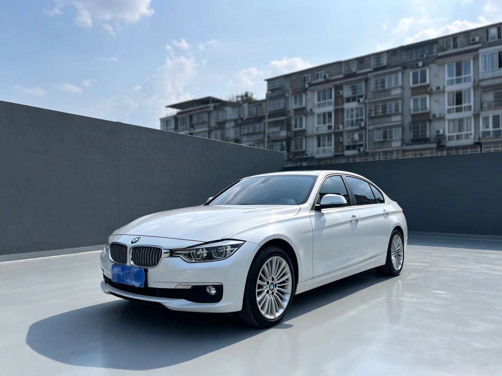 BMW 3 Series 2018 BMW 3 Series 2018 car image