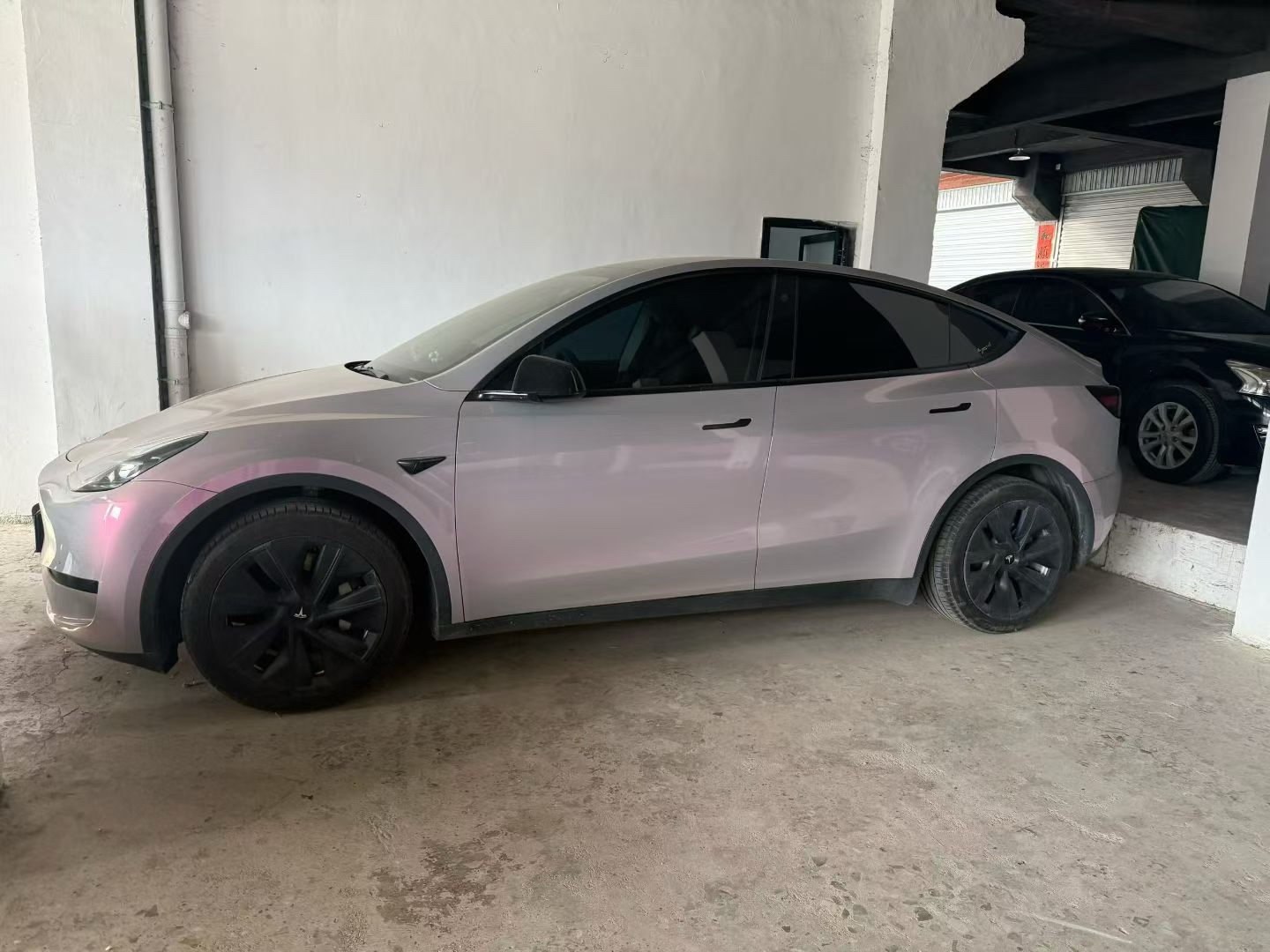Tesla Model Y 2022 car image 