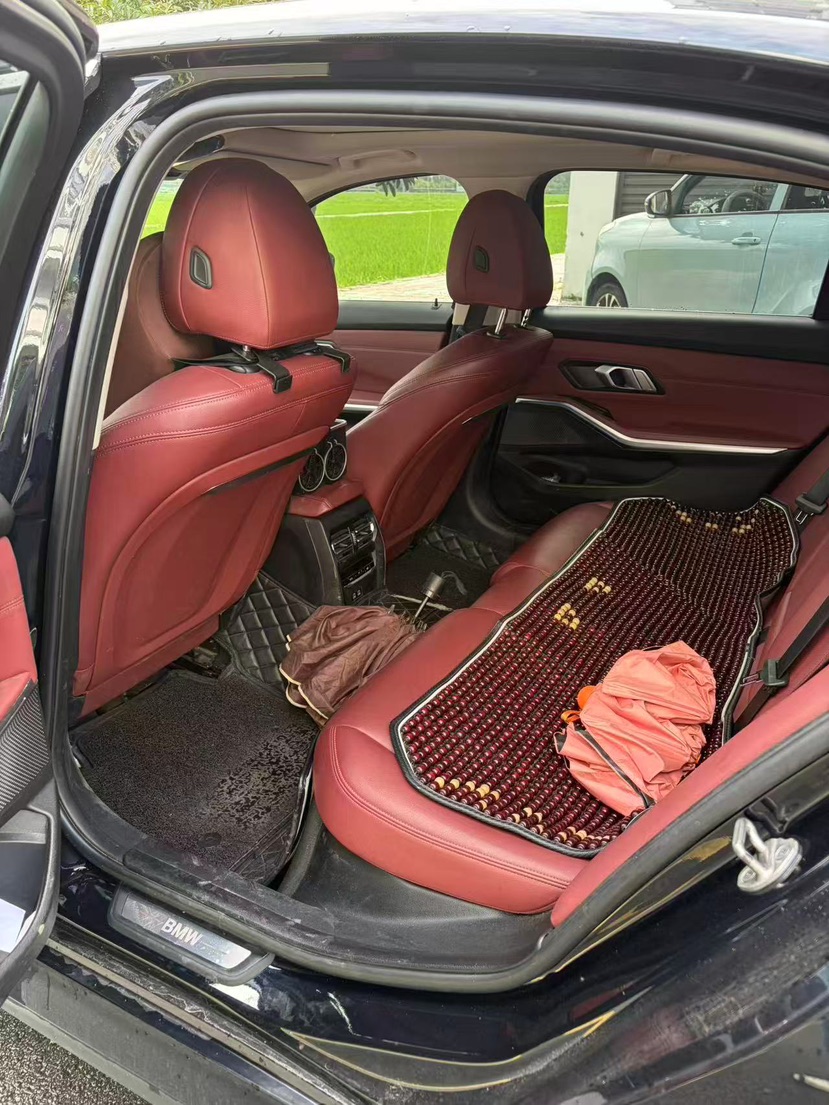 BMW i3 2023 car image #2