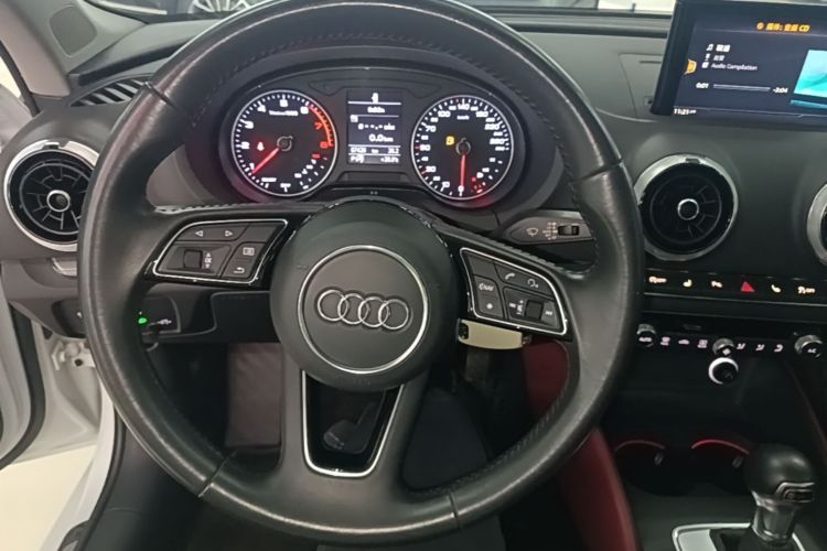 Audi A3 2018 صورة سيارة #11