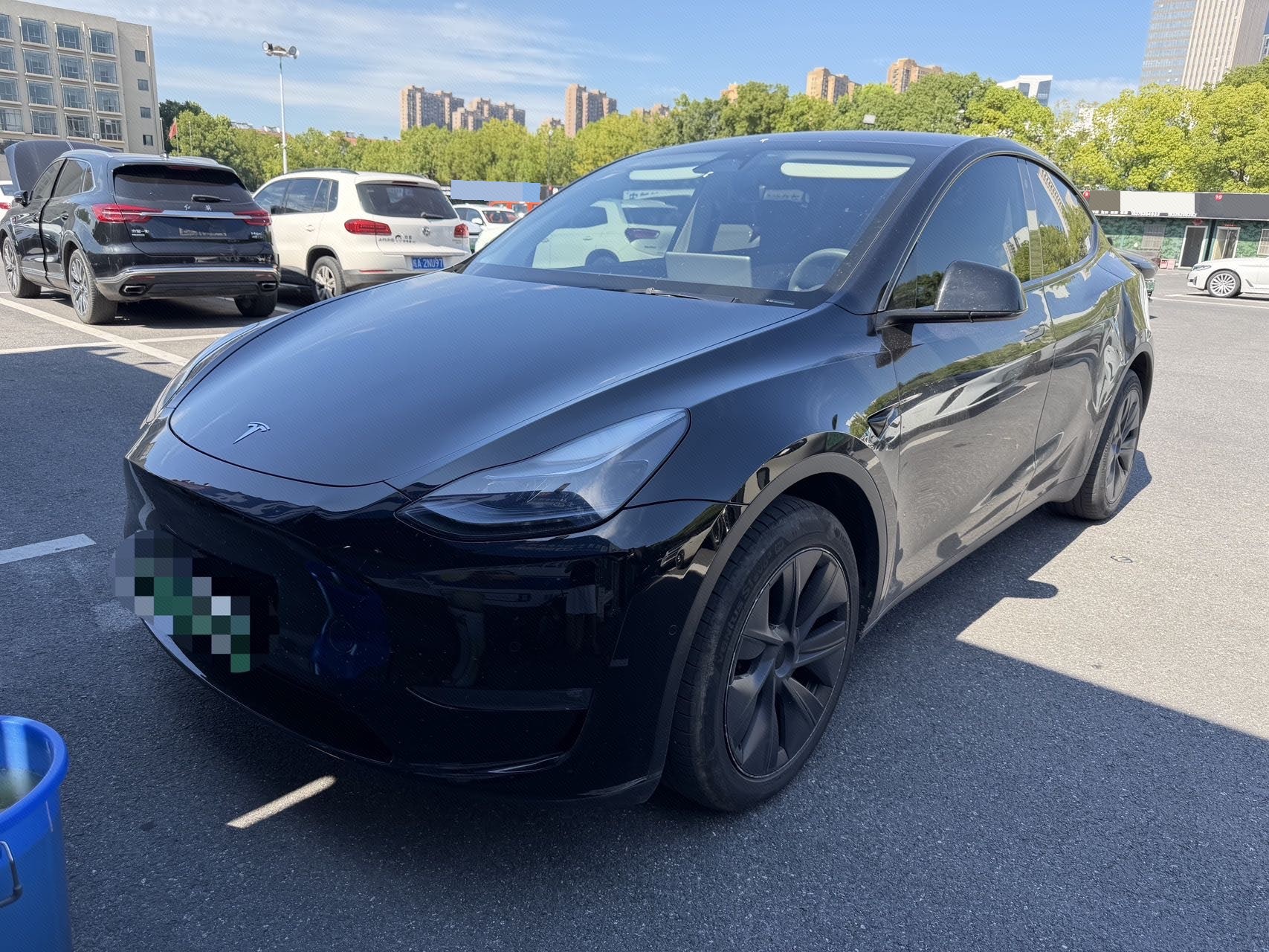 Tesla Model Y 2024 car image 