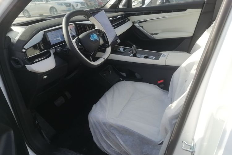 GEELY Boyue L 2026 immagine di auto #19