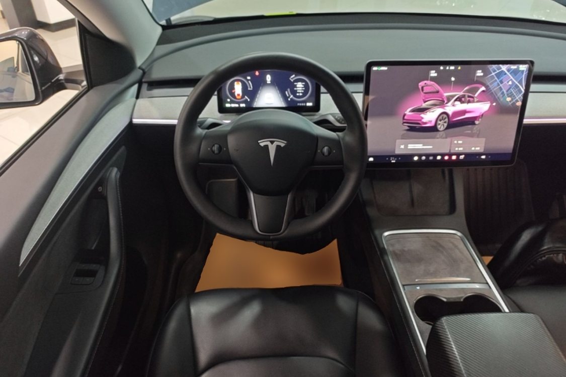 Tesla Model Y 2024 #16 Tesla Model Y 2024 car image #16