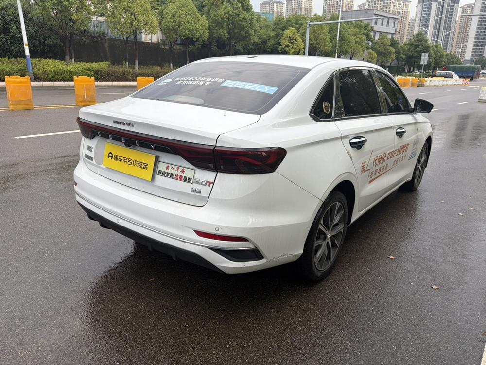 GEELY Emgrand 2023 #7 GEELY Emgrand 2023 car image #7