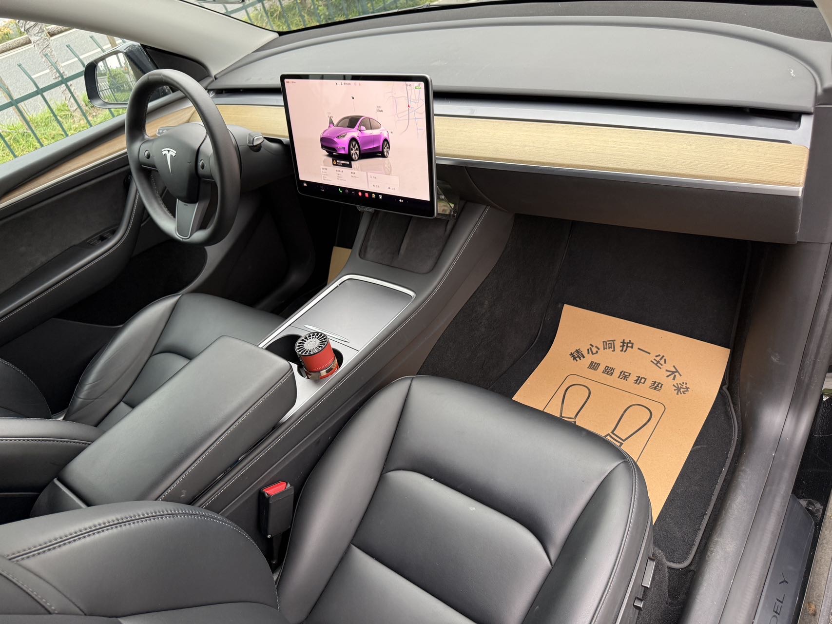Tesla Model Y 2023 #8 Tesla Model Y 2023 car image #8