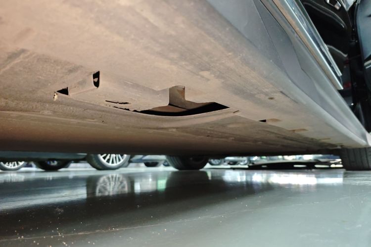 BYD Han 2022 imagen de coche #26