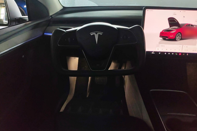 Tesla Model Y 2023 #11 Tesla Model Y 2023 car image #11