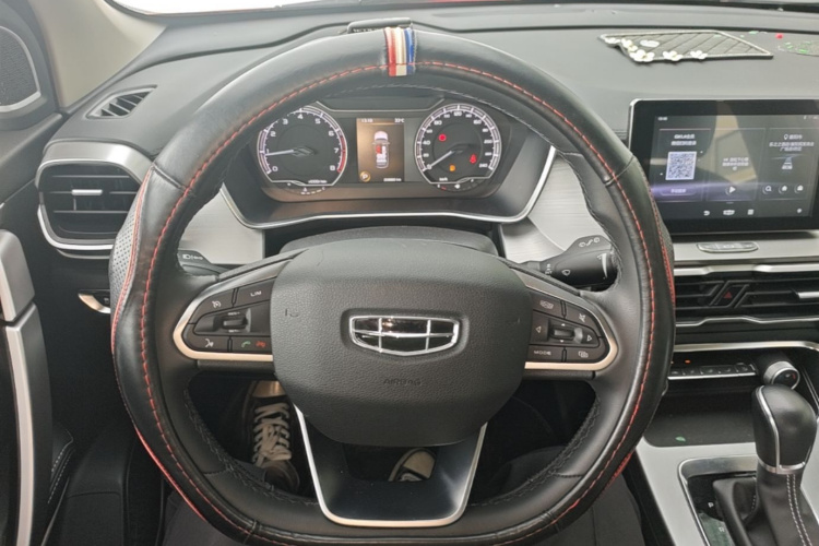 GEELY Coolray 2020 car image #11