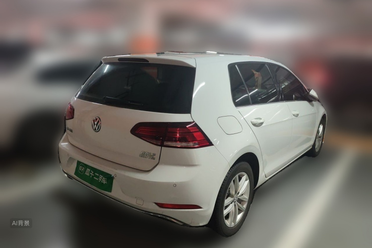 Volkswagen Golf 2019 car image #8