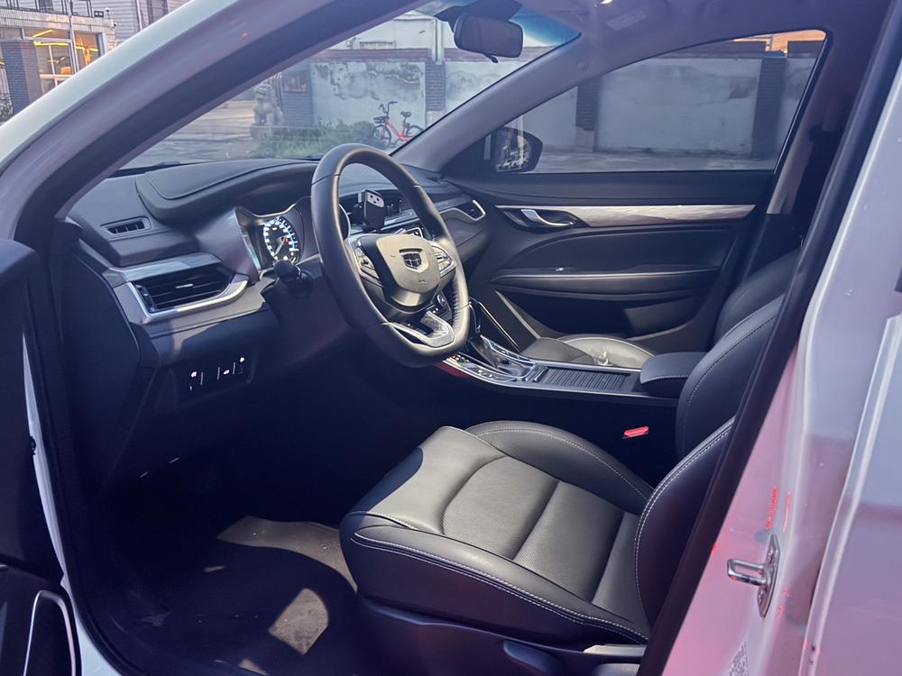 GEELY Emgrand 2020 #8 GEELY Emgrand 2020 car image #8