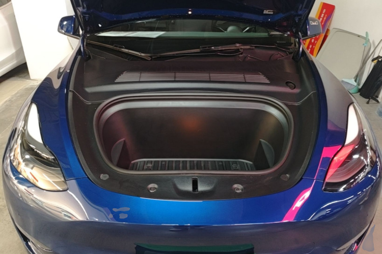 Tesla Model Y 2021 car image #20
