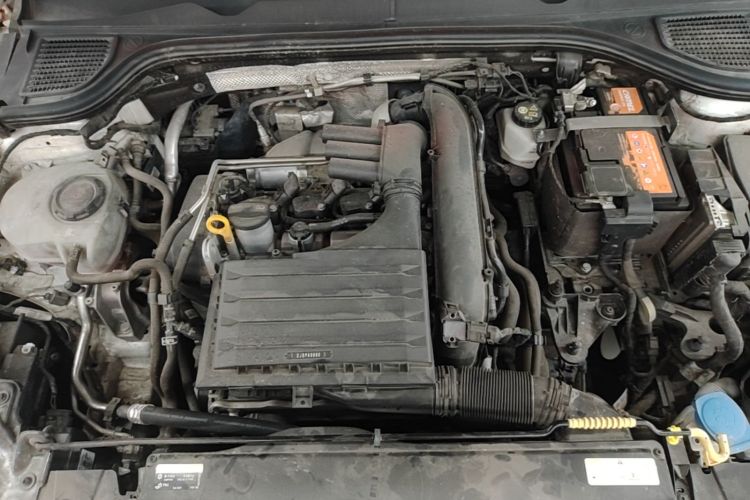 Volkswagen Golf 2022 car image #20