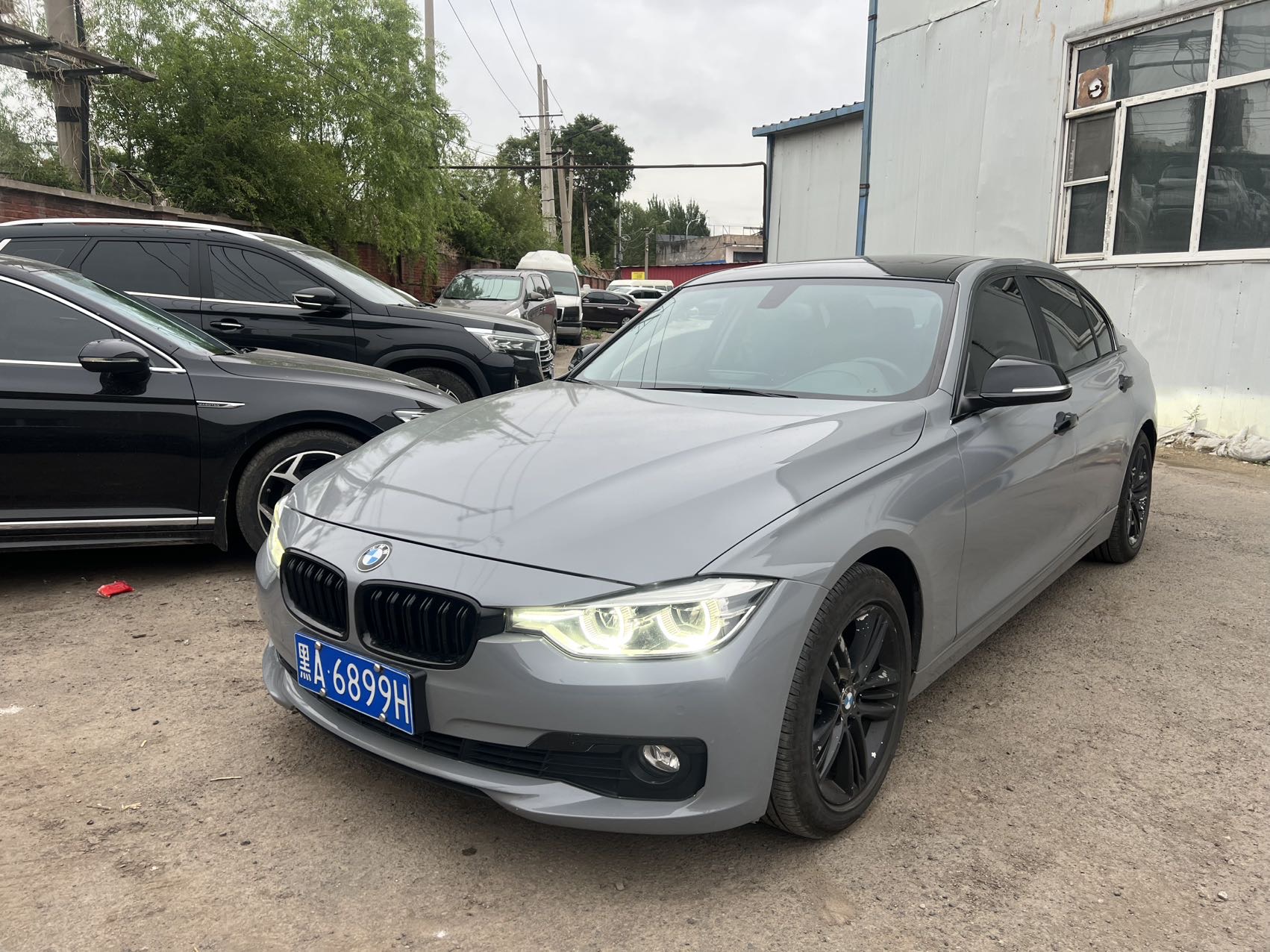 BMW 3 Series 2017 car image 