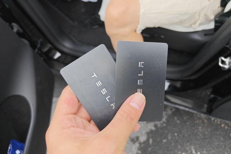 Tesla Model Y 2021 #11 Tesla Model Y 2021 car image #11