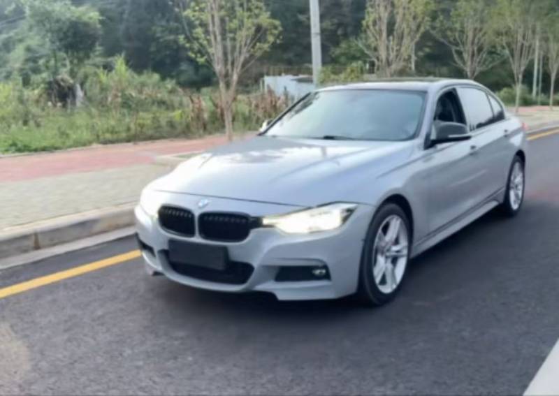 BMW 3 Series 2018 BMW 3 Series 2018 car image